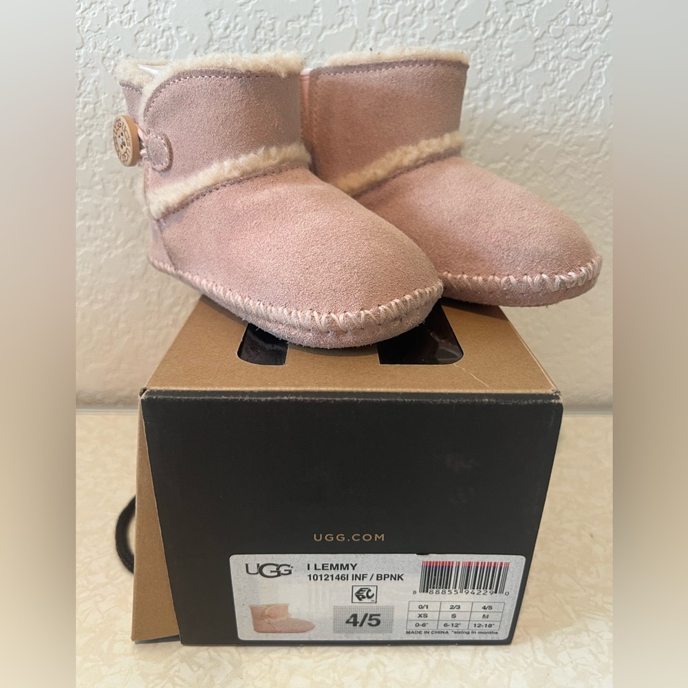 Cute Baby Girl UGG light pink I Lemmy booties